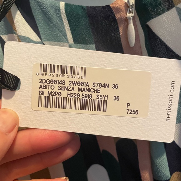 Missoni pattern sheath dress. Brand new with tags. - Picture 4 of 6